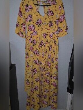J for Justify Yellow Floral V-Neck Maxi Dress